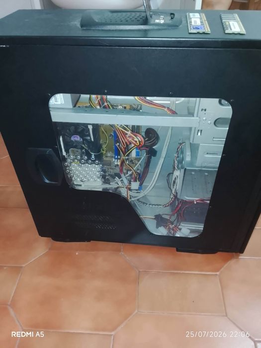 Caixa PC Thermaltake Vintage c/ Janela Acrílico + Componentes (Retro)