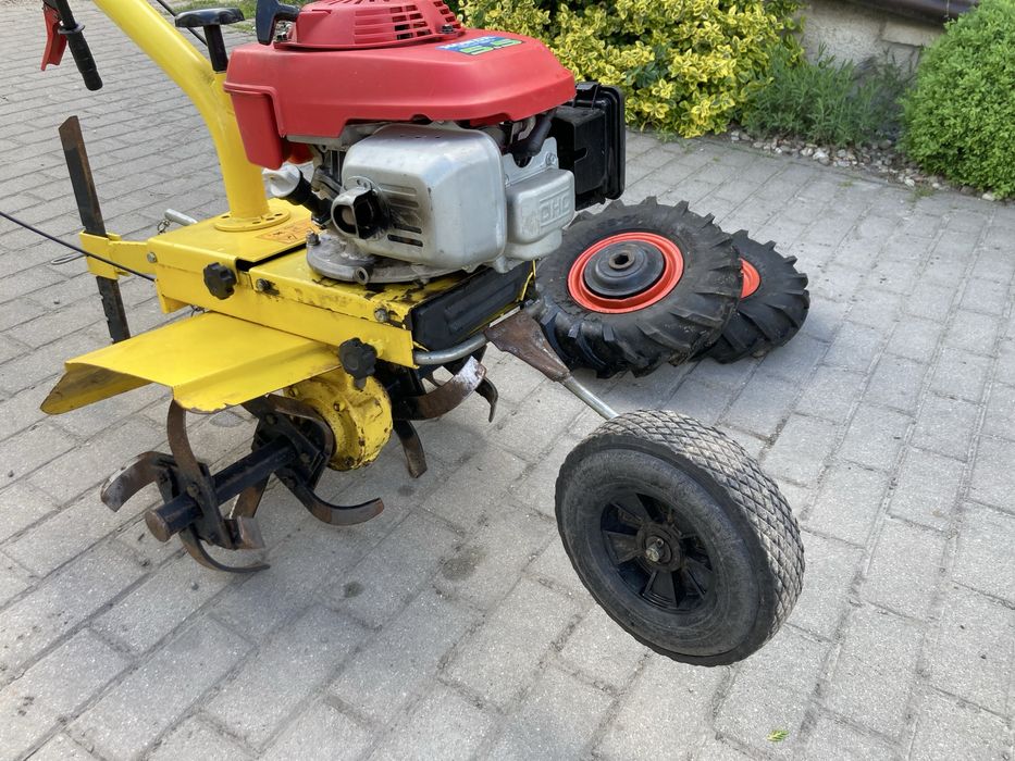 Glebogryzarka VARI Pony II A + Honda 5.5 KM + koła rolnicze – komplet, sprawna
