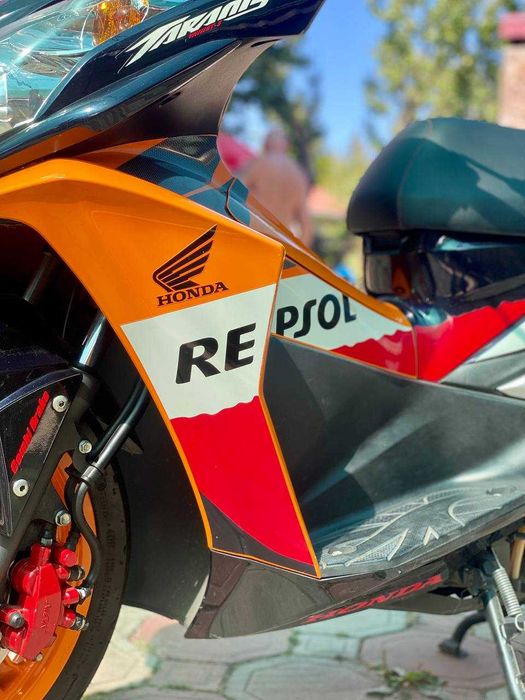 ЭКСКЛЮЗИВНЫЙ! Скутер HONDA TARAN IS 110 / мопед 2012г