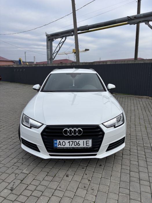 Audi A4 B9 Avant 2018рік