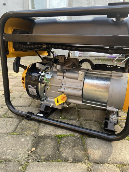 Бензиновий генератор Pezal PGG3100X