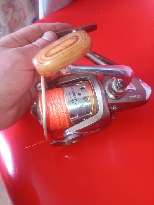 Катушка рыбальска ТН500 как новая