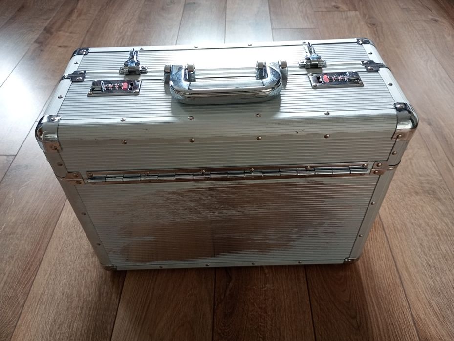 Kufer aluminium z szyfratorem