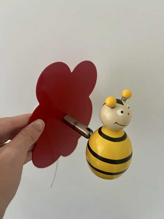 Luz de Parede Abelha