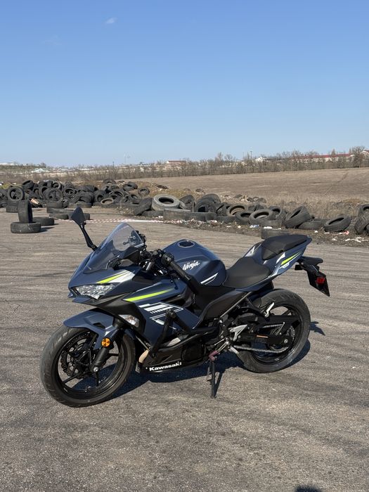 Kawasaki ninja 400