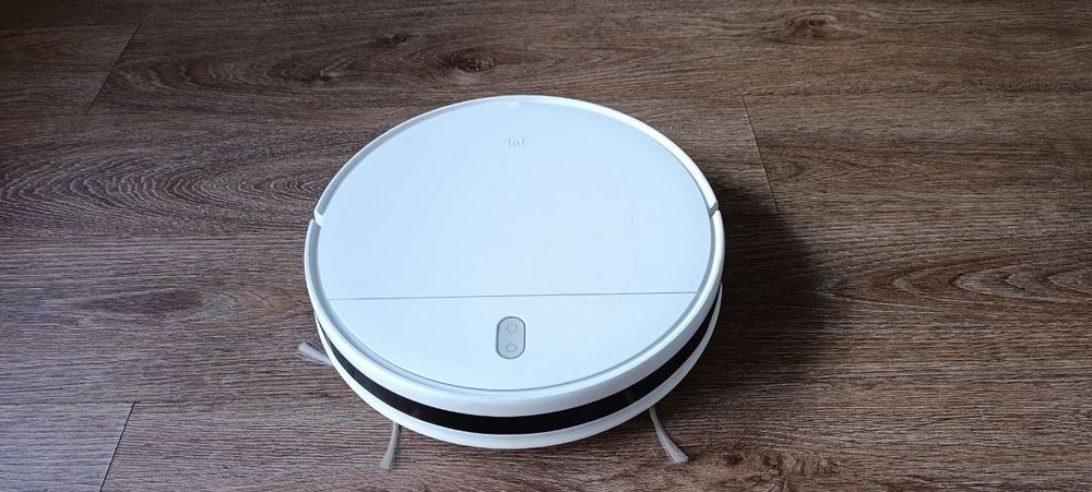 робот-пилосос Xiaomi MI Robot Vacuum cleaner essential