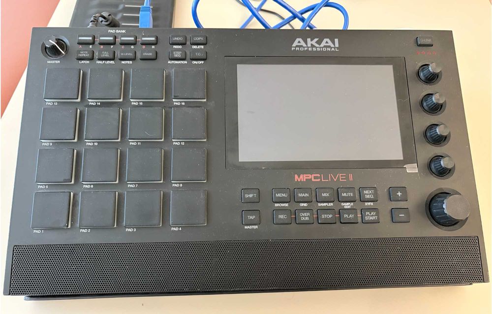 MPC live 2 + 512GB HDD + MPC bible 2