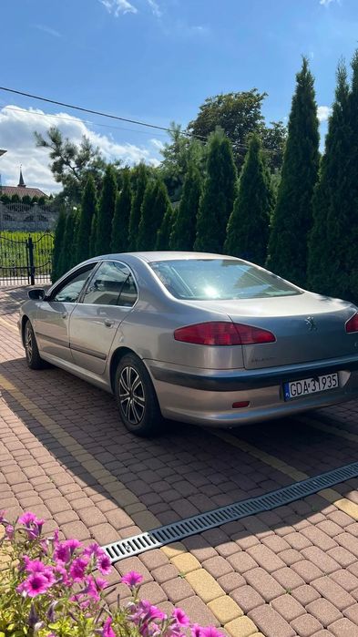 Peugeot 607