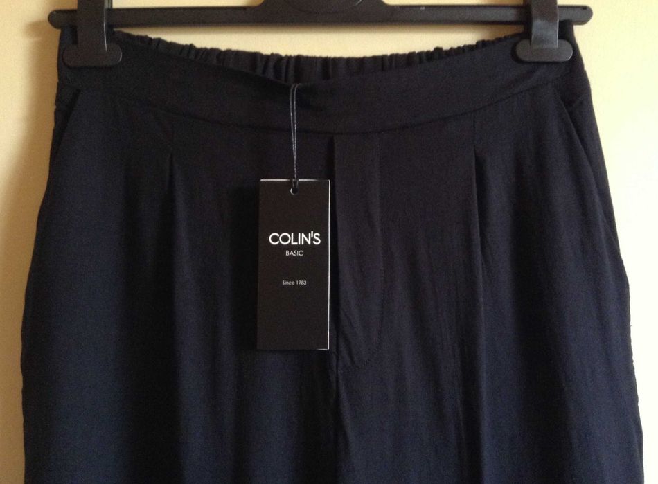 Брюки Colin’s черные укороченные зауженные классические