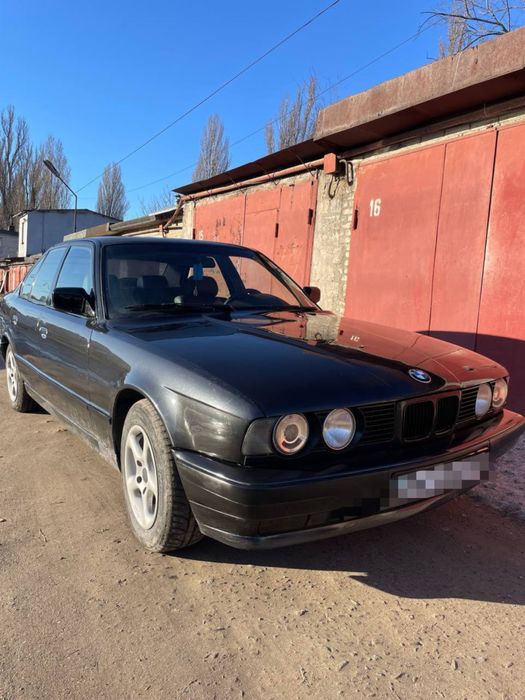 Продам живу BMW 535 1989 року