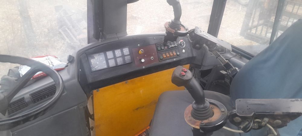 Valmet 840 форвардер