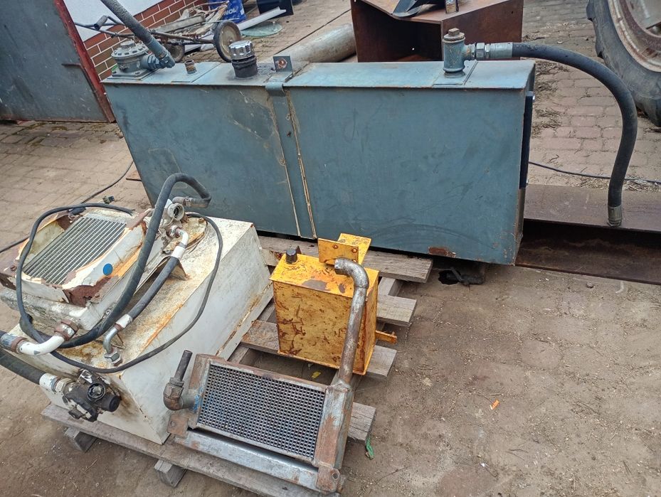 Zbiornik hlodnica oleju hydraulicznego