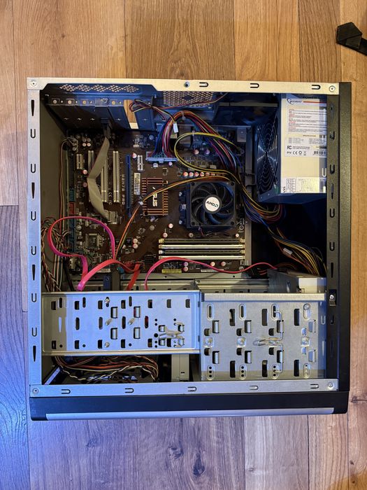 Komputer stacjonarny AMD + monitor Samsung 100% ok
