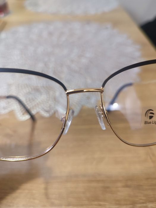 Oprawki/okulary kolor złoty nowe