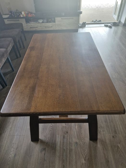 Стіл дубовий кухонний