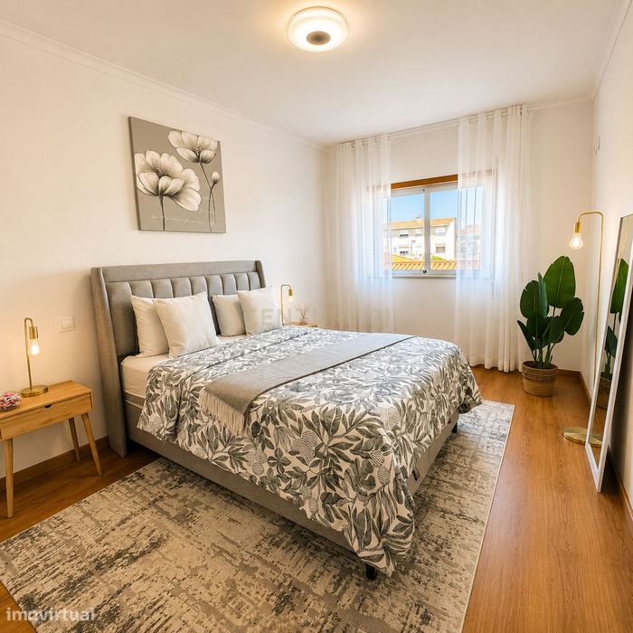 Apartamento T2 com garagem, churrasqueira e espaço exterior | Vieira d