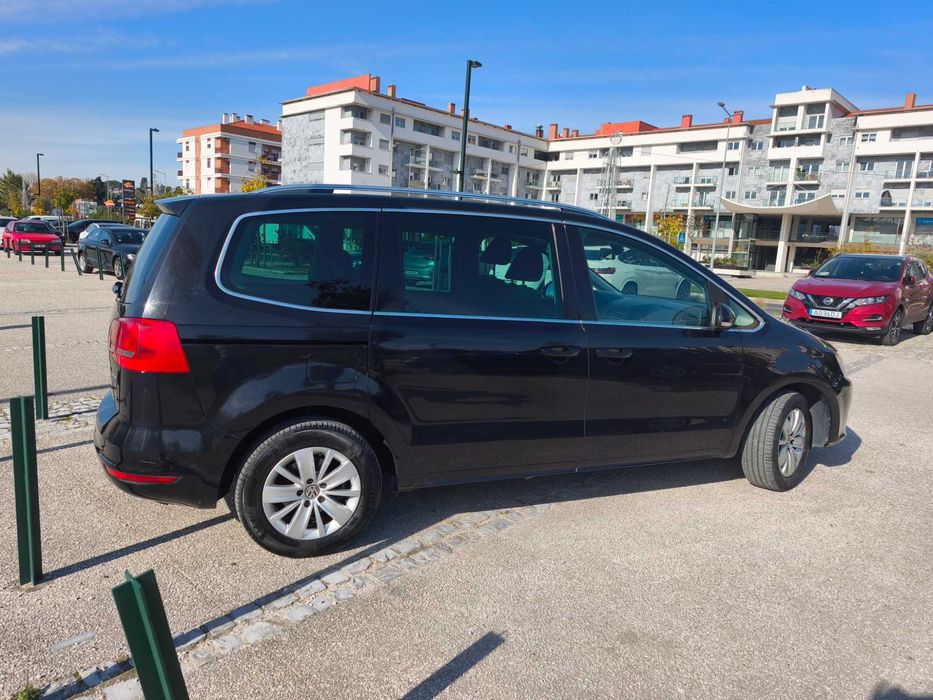 VW Sharan 7 Lugares Nacional - Em bom estado Assistida na Marca