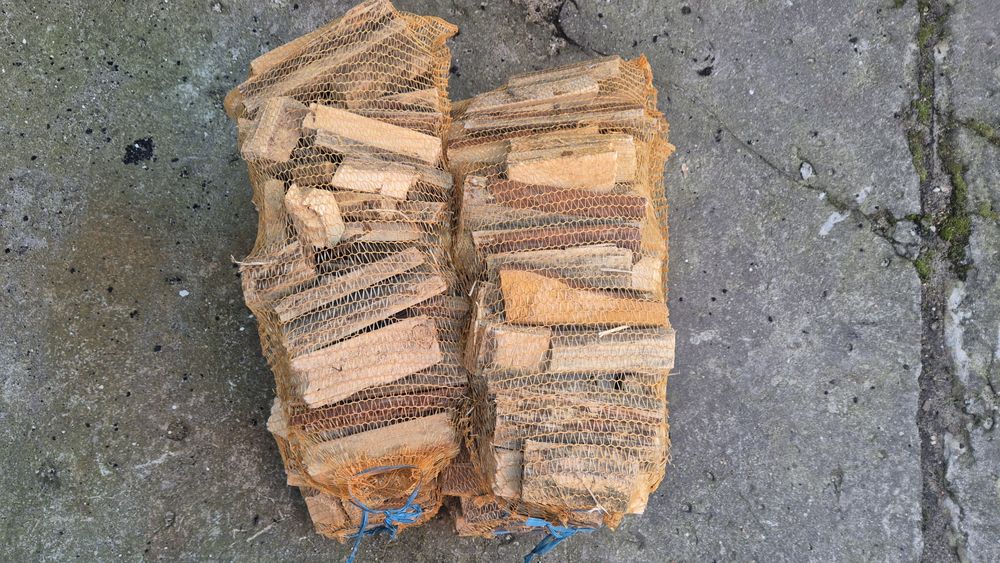 Drewno kominkowe, do pieca, drewno na rozpałkę sosnowe suche