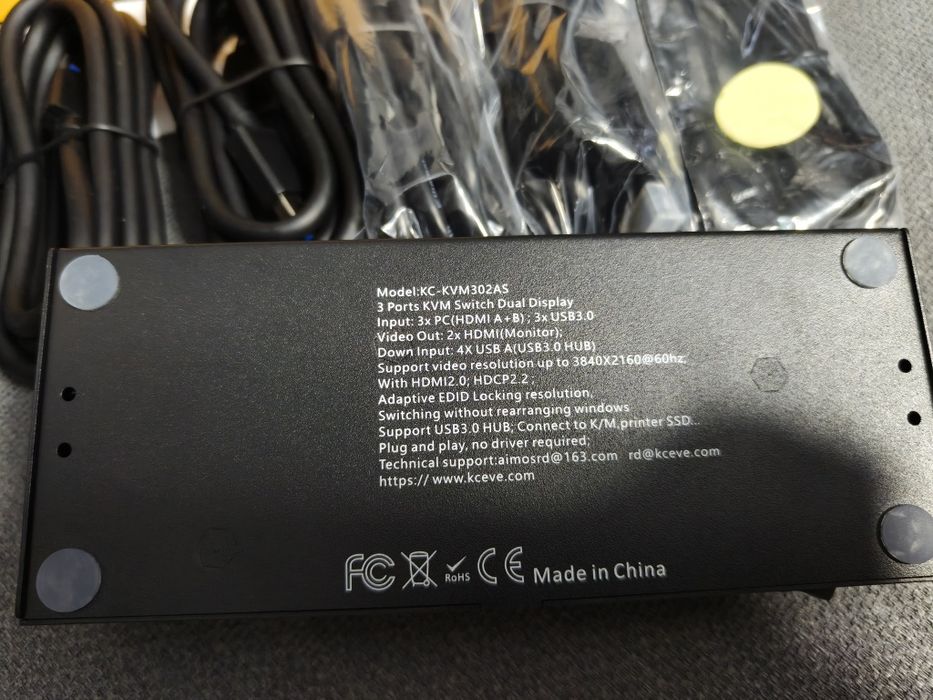 Przełącznik KVM Switch Kceve KC-KVM302AS Dual Display 4K USB 3.0 NOWY