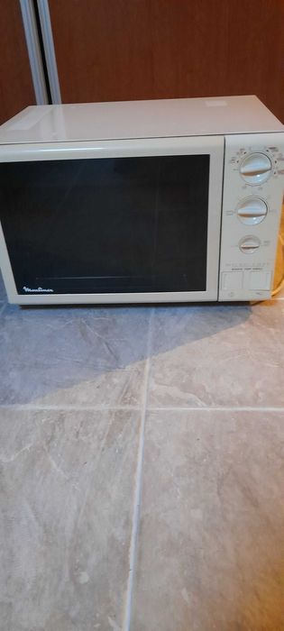 Microondas Moulinex 900w para venda de peças