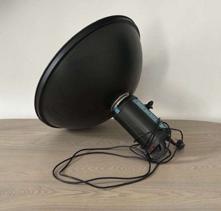 Lampa studyjna Quantuum Pulse 600 + Beauty Dish do fotografii portretowej