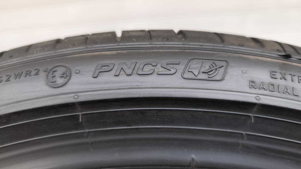 4 sztuki opony lato 255/35/21 Pirelli P ZERO 98Y XL (OL725/OH)