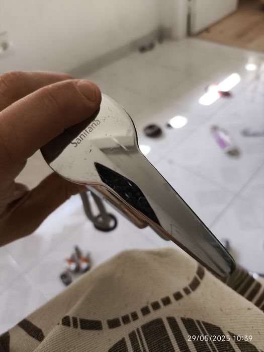 Torneira lavatório bidé pesada como nova Sanitana