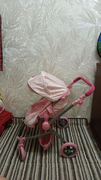 Візочок для ляльок