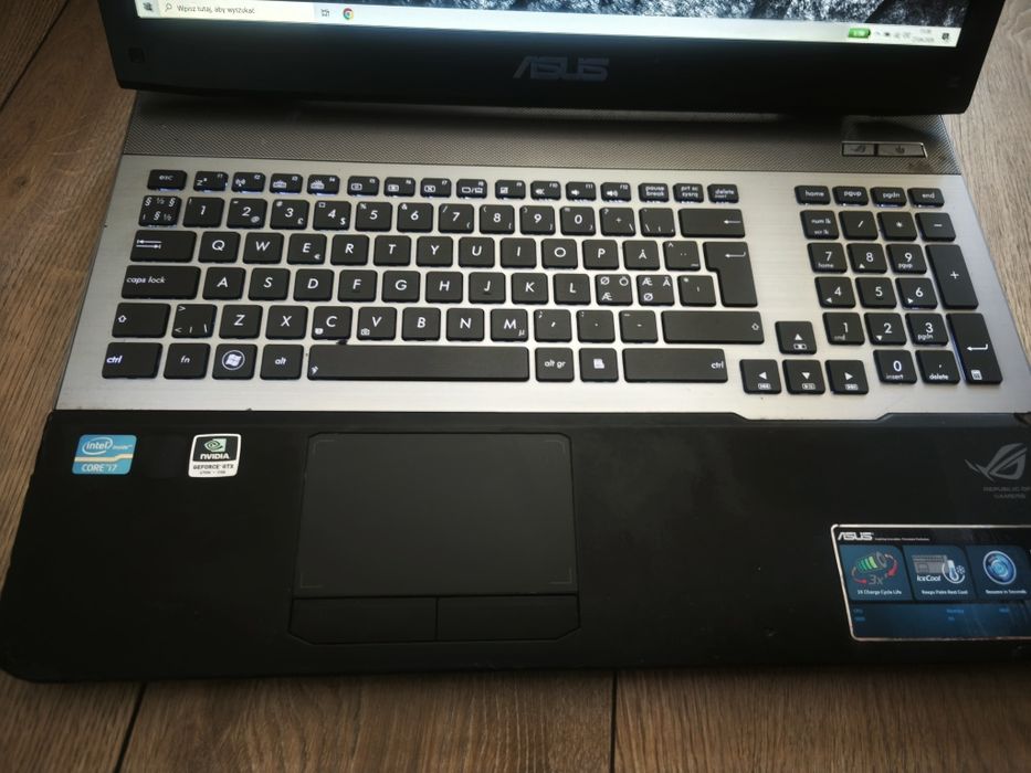 Asus i7 GTX 670m 16gb ram SSD full HD 17 cali laptop