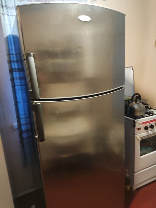 Холодильник Whirlpool