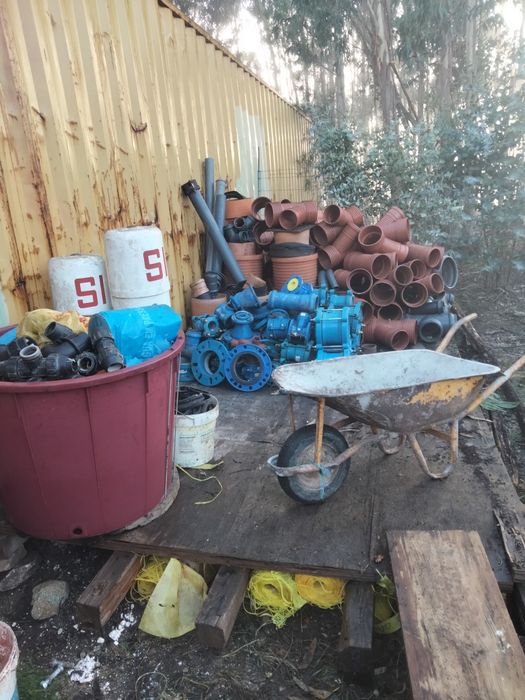 Acessórios para condutas de água