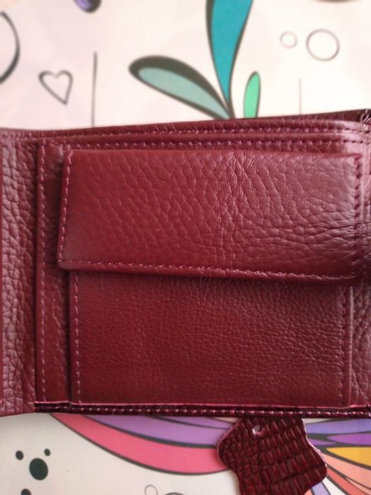 Продам новый кожаный женский кошелек