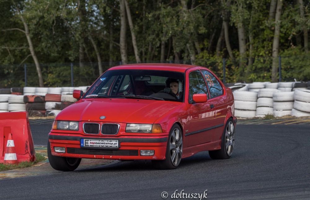 Bmw e36 Compact 2,8 Rajdy Wyscigi Klatka Szpera