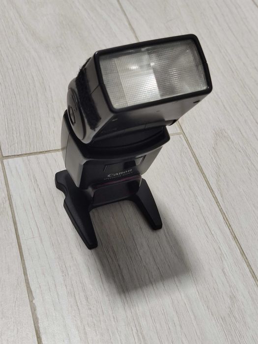 Фотовспышка Canon speedlite 420ex (Для цыфровых фотокамер)