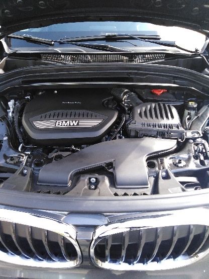 BMW X1. Bezwypadkowy. Hak holowniczy chowany. Garażowany.
