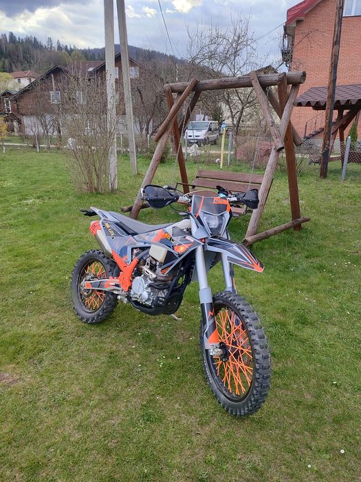 Продам мотоцик Кові Лайт 300