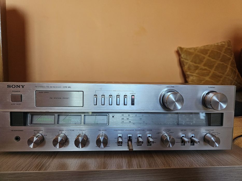 Sony STR - V4L amplituner