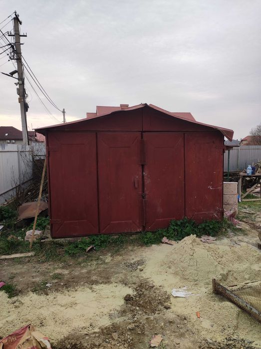 Продам металевий розбірний волгівський гараж самовивозом