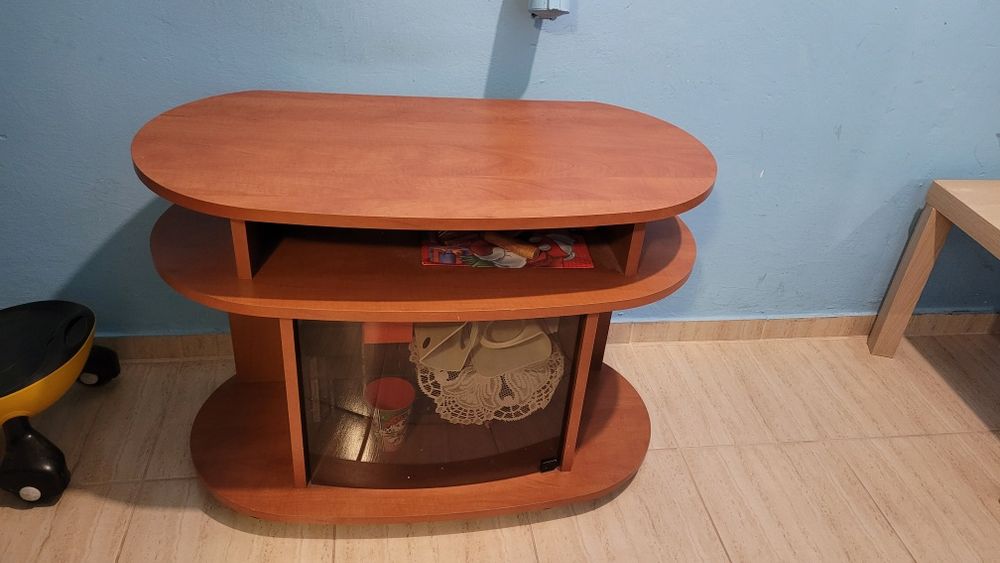 Stolik pod tv drewniany