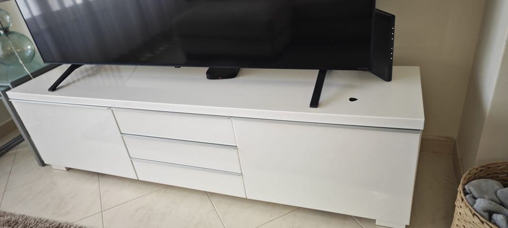 Móvel para TV, IKEA 180x41x49 cm