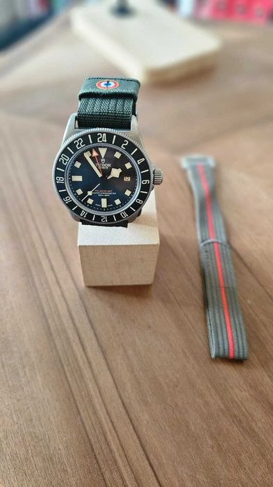 Relógio Militar FXD GMT Titanium - Movimento Automático Topo