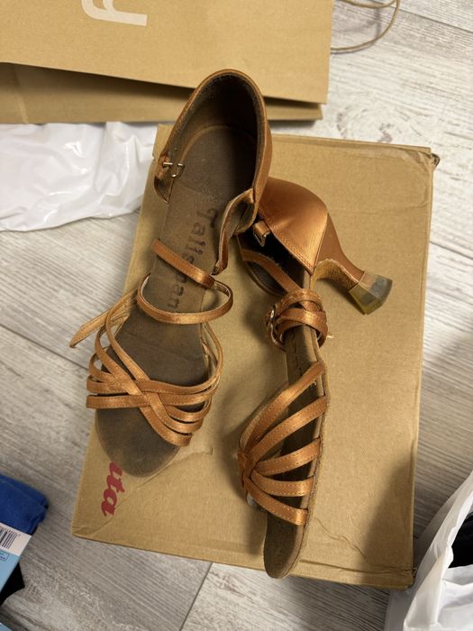 Туфлі для спрртивно бальних танців латина