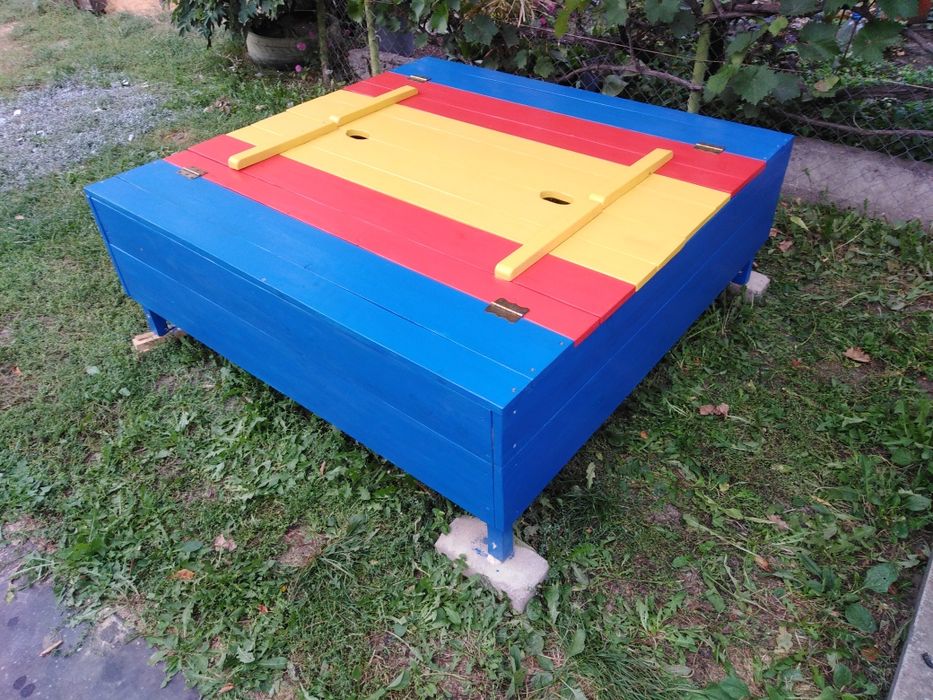 Продается Песочница