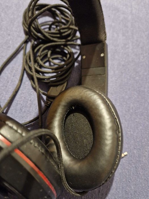 Słuchawki nauszne przewodowe ESPERANZA, długość przewodu 4 m 85 cm