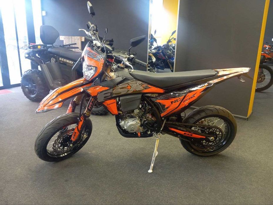 Мотоцикл ESX NC250 SM