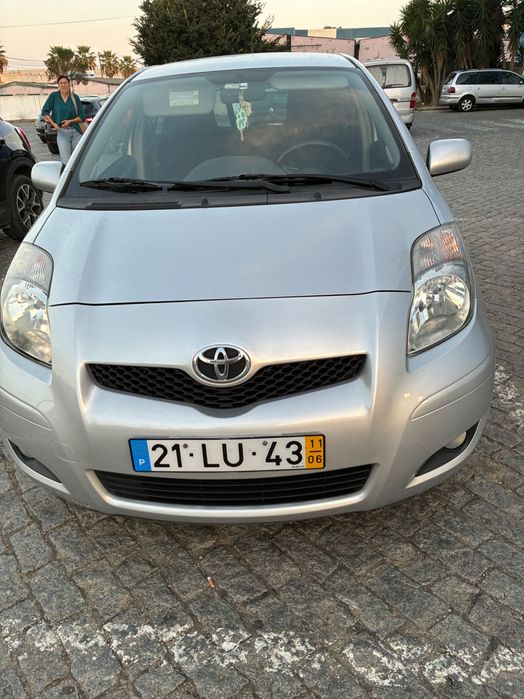 Vendo Toyota Yaris