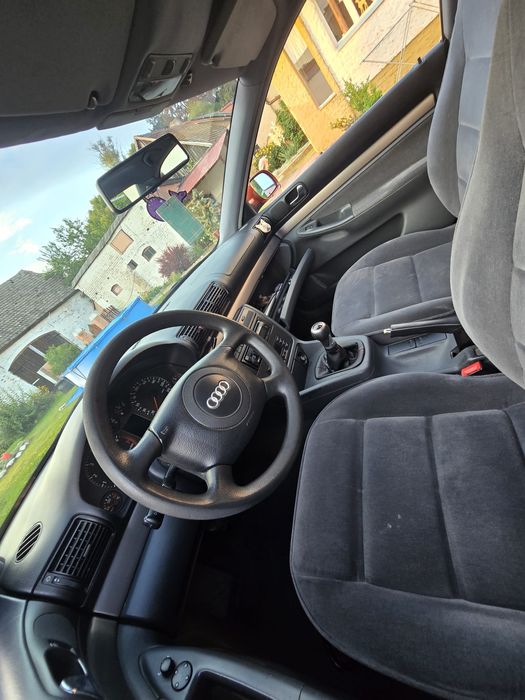 Audi A4 B5 1.6 Benzyna 1999r