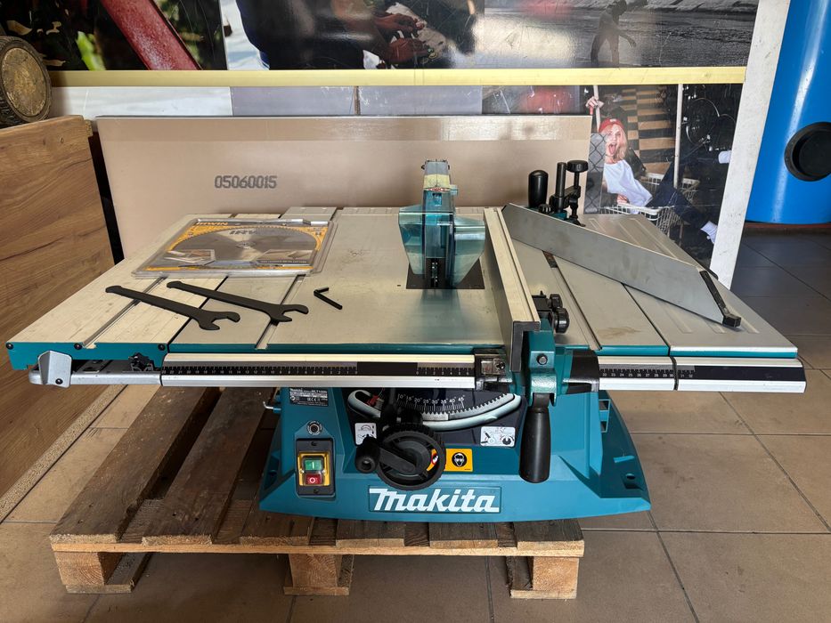Piła Makita MLT 100 n