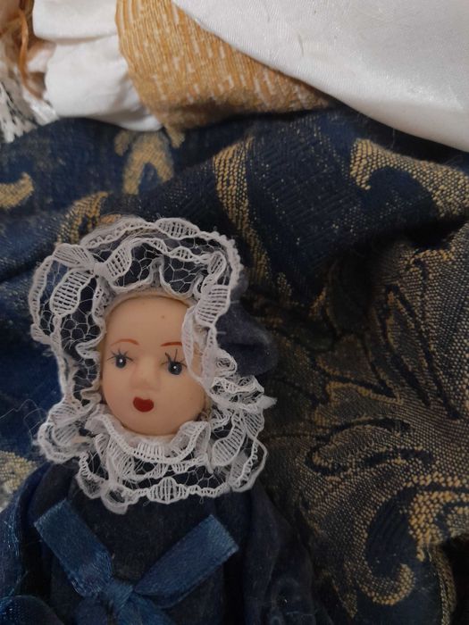 10 Bonecas de Porcelana antigas.