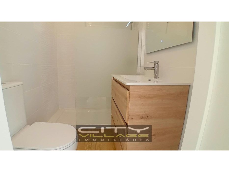Apartamento T1+1 com Quintal e Churrasqueira Zona Baixa da Banheira